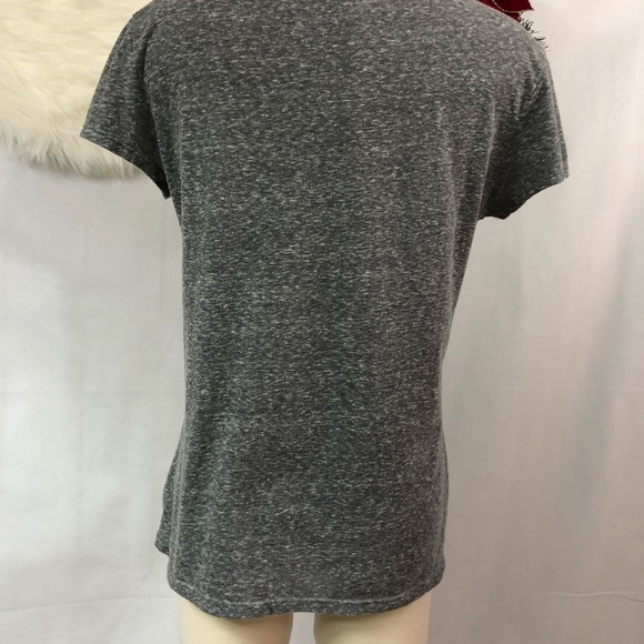 American Eagle Outfitters- A•E•O Gray/White Tee👕 - Picture 4 of 6